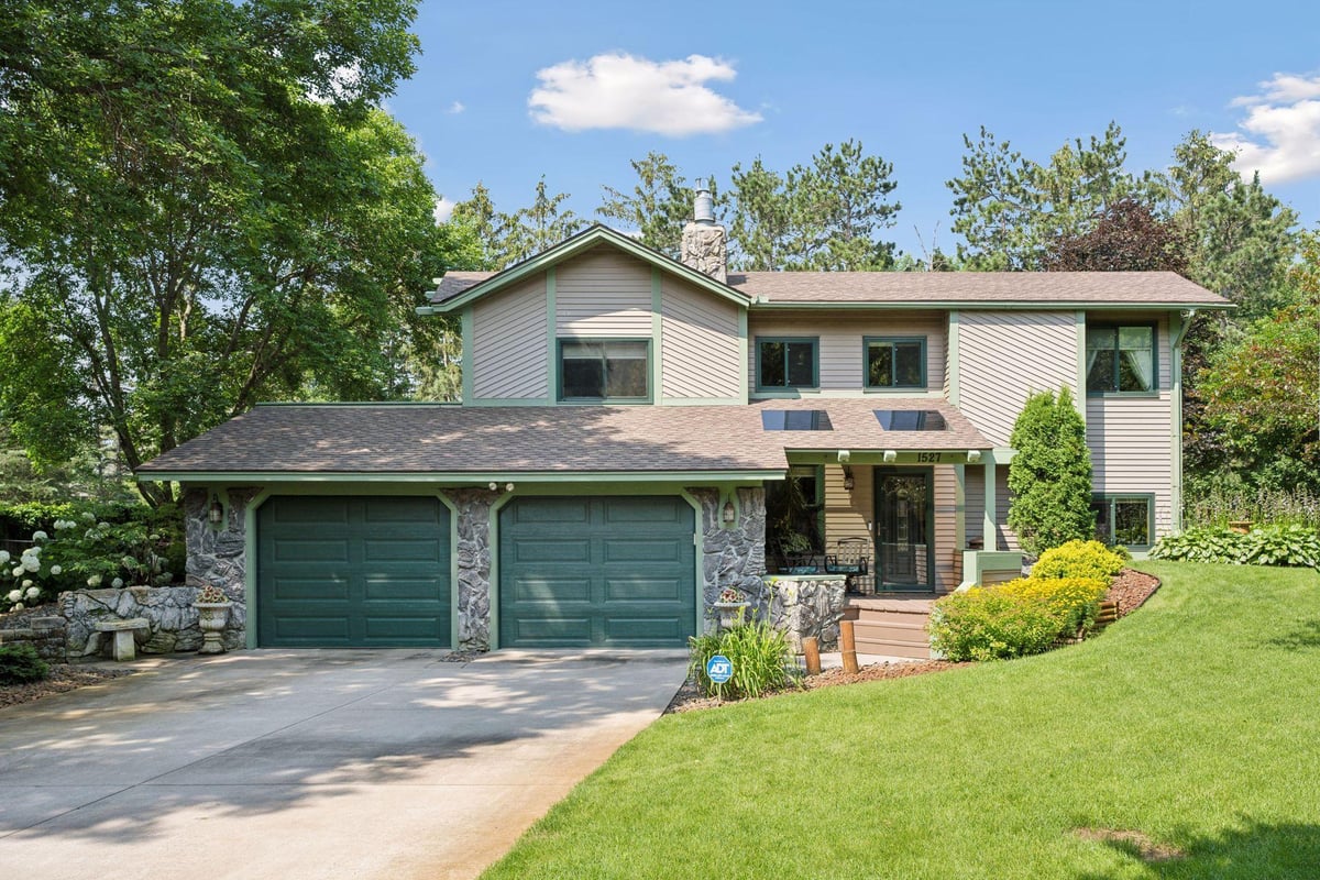 1527 Devon Road, Saint Cloud, MN 56303