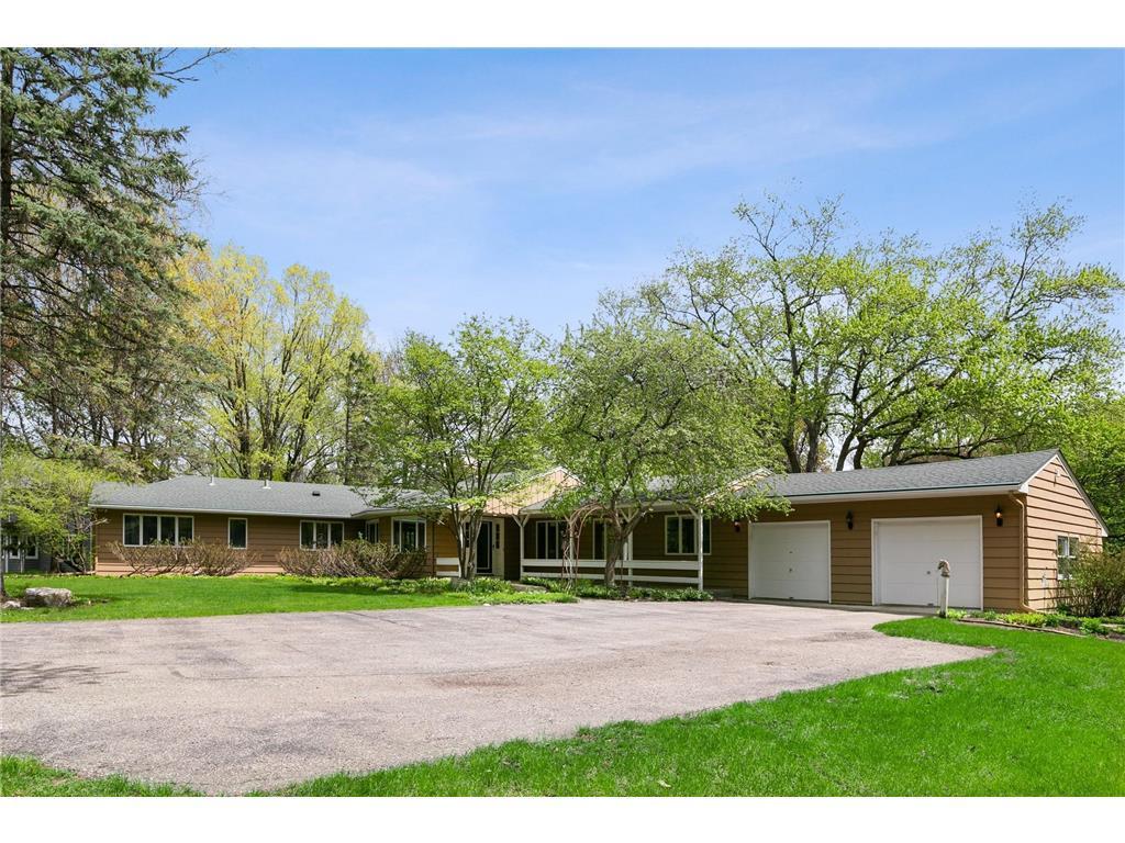 6315 Smithtown Road, Victoria, MN 55331