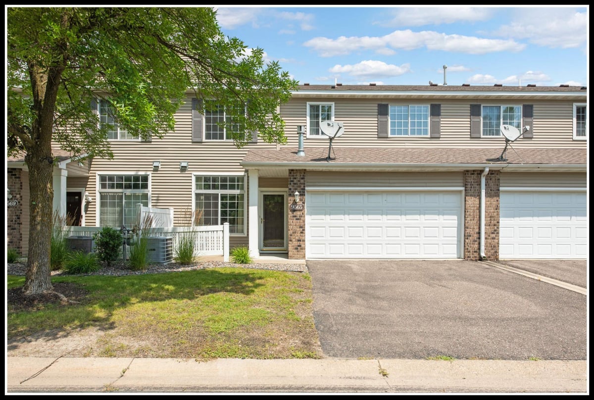 9565 Queensland Lane N, Maple Grove, MN 55311
