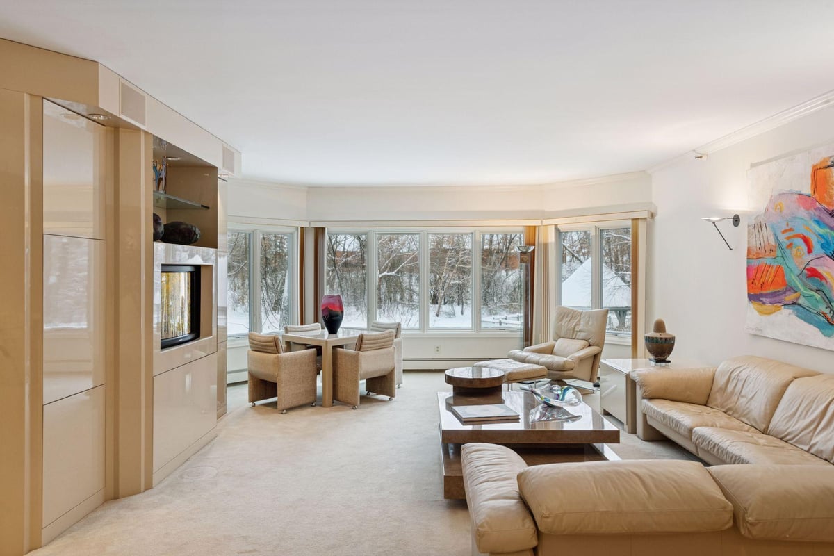 12700 Sherwood Place #102, Minnetonka, MN 55305