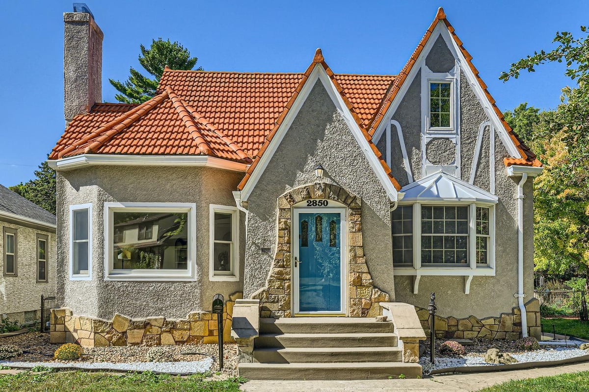 2850 Arthur Street NE, Minneapolis, MN 55418