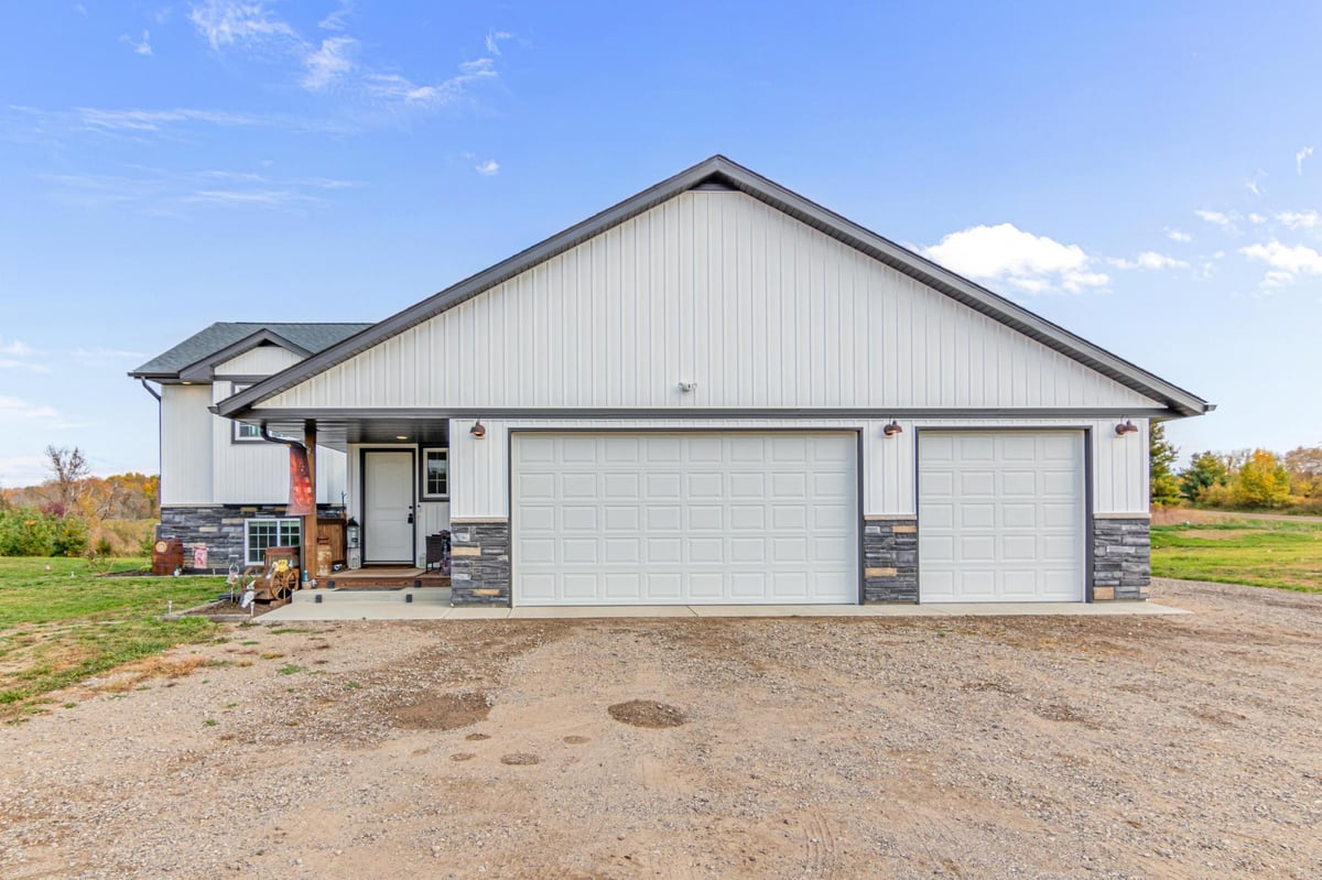 1958 GOOSE LAKE NARROWS, FISH LAKE TWP, MN 55069