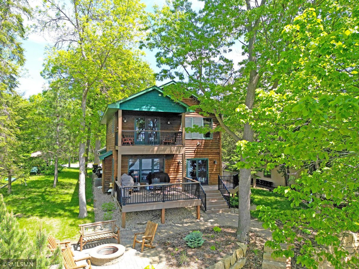 8947 Ingram Avenue NW, Annandale, MN 55302