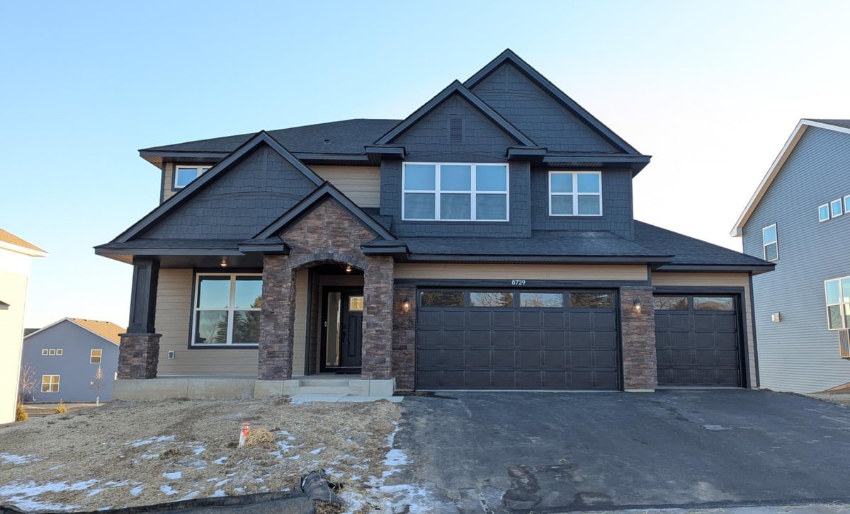 8729 Periwinkle Boulevard, Woodbury, MN 55129