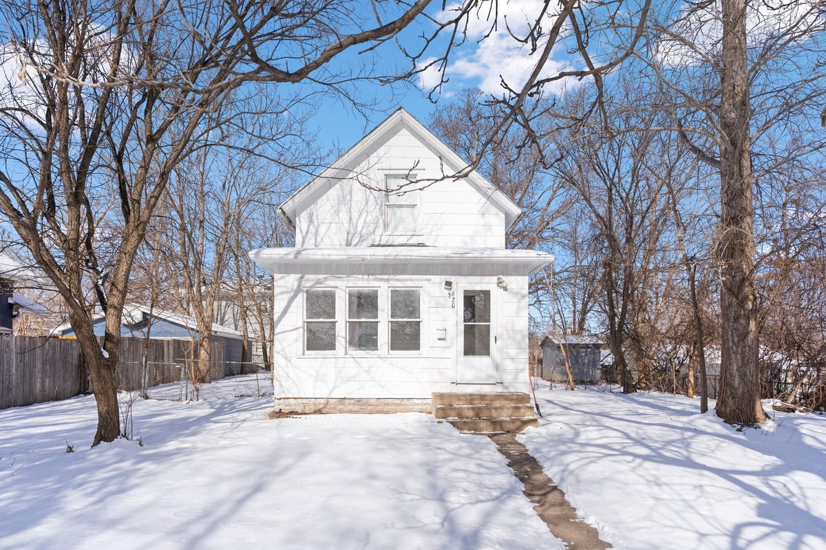 620 34th Avenue N, Minneapolis, MN 55412