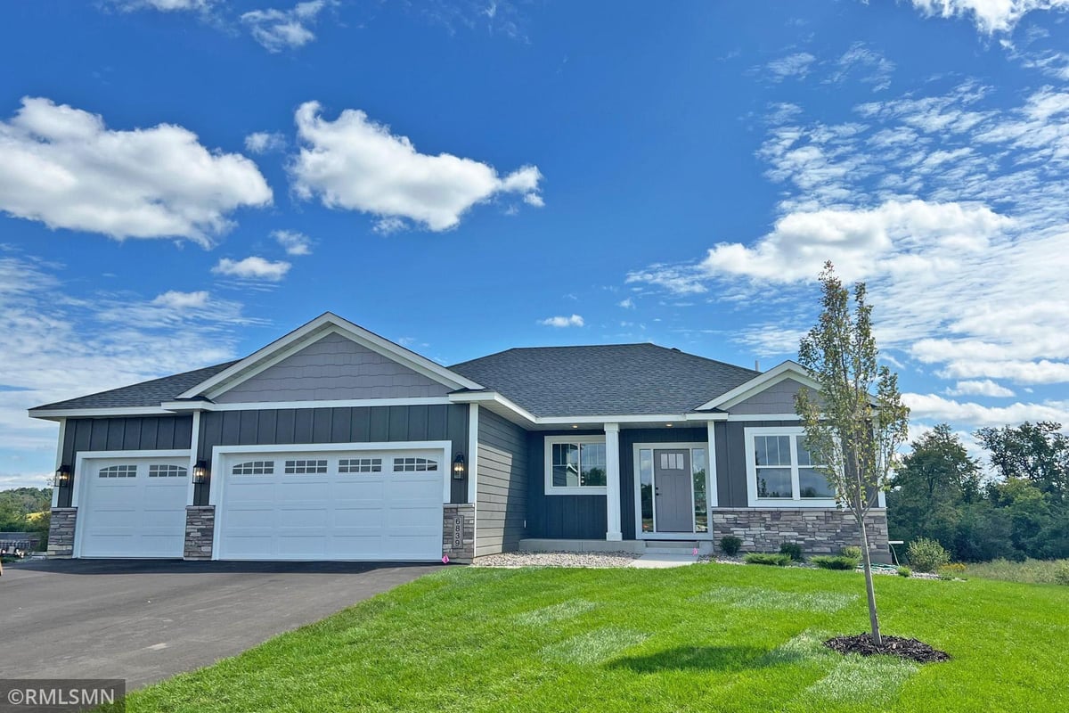 6839 Timberview Court, Cannon Falls, MN 55009