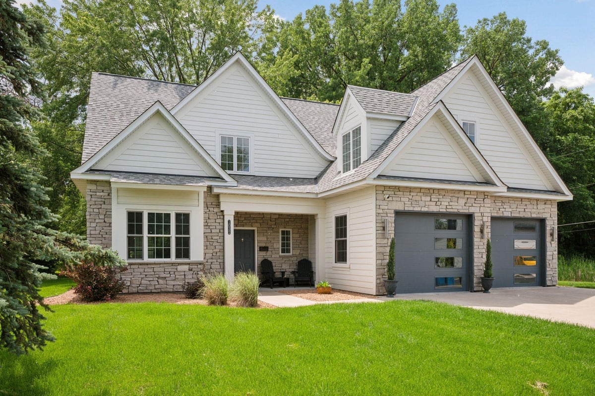 1032 Gardner Street E, Wayzata, MN 55391