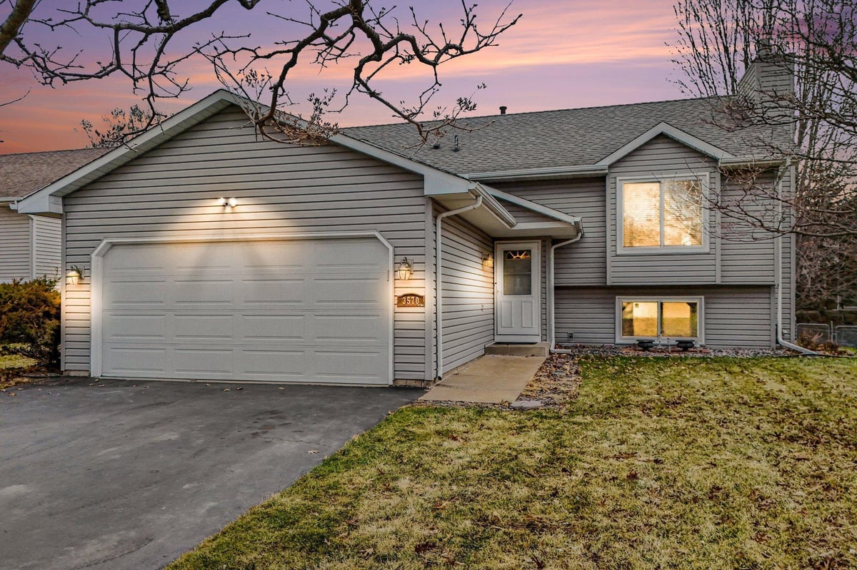 3570 Coachman Road, Eagan, MN 55122