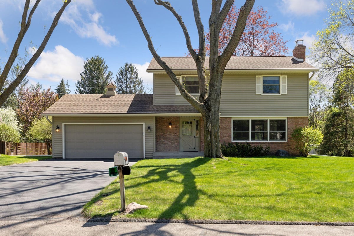 16601 Jealam Road, Minnetonka, MN 55345