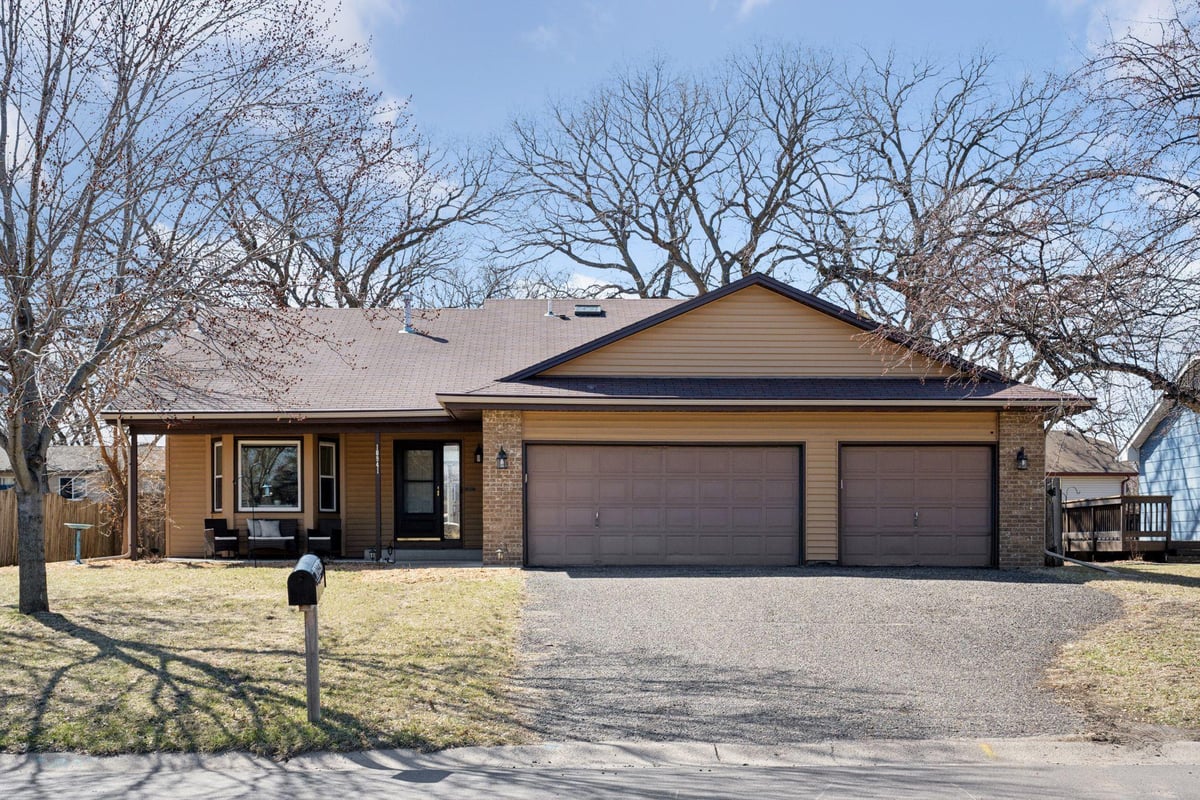 10941 Rhode Island Circle N, Champlin, MN 55316