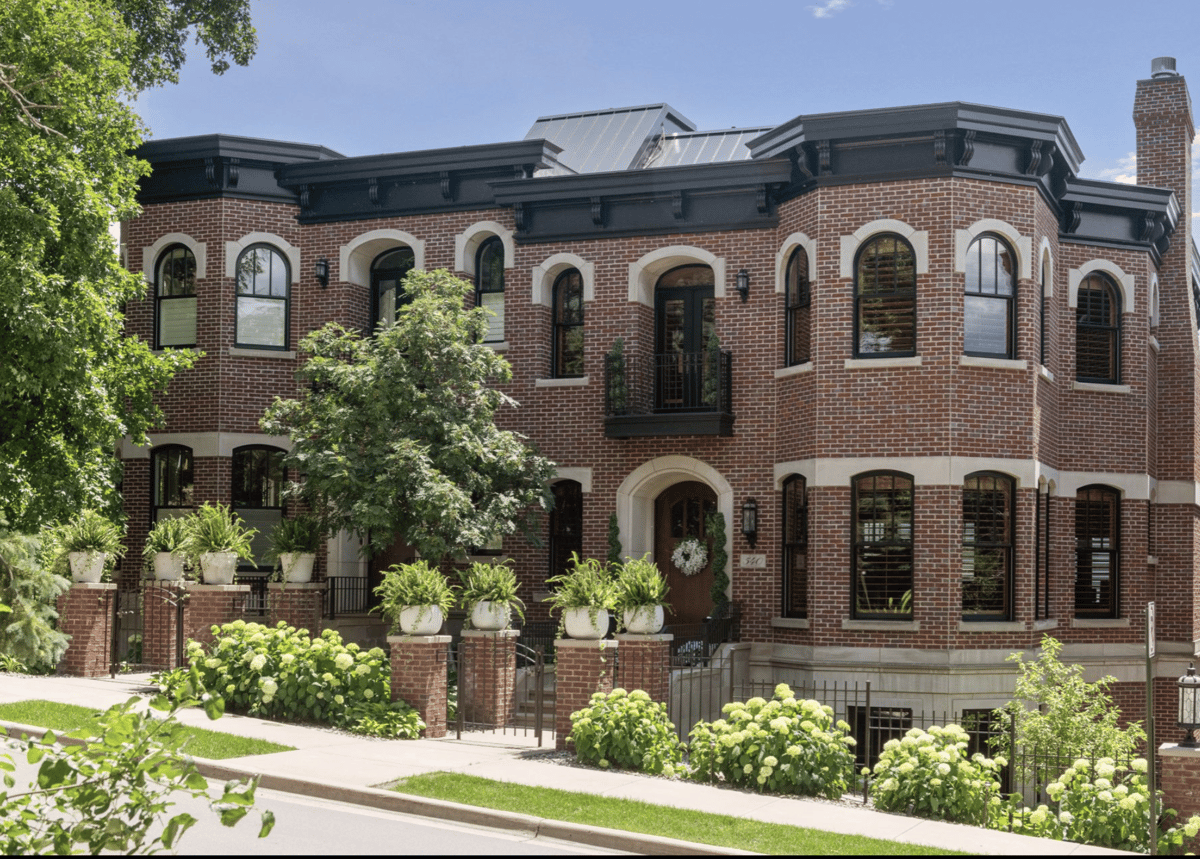 540 Rice Street E, Wayzata, MN 55391