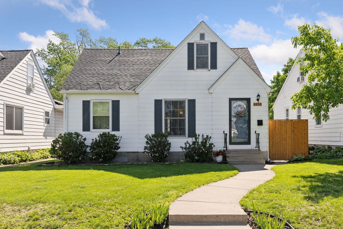 3812 Quail Avenue N, Robbinsdale, MN 55422
