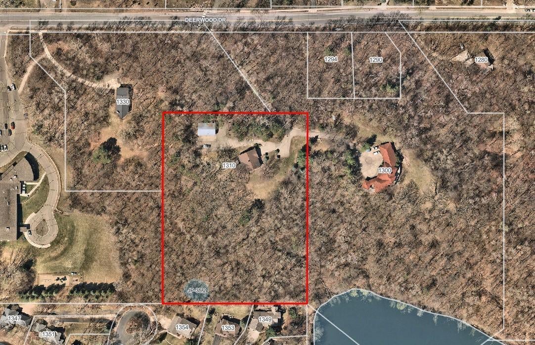 1310 Deerwood Drive, Eagan, MN 55123