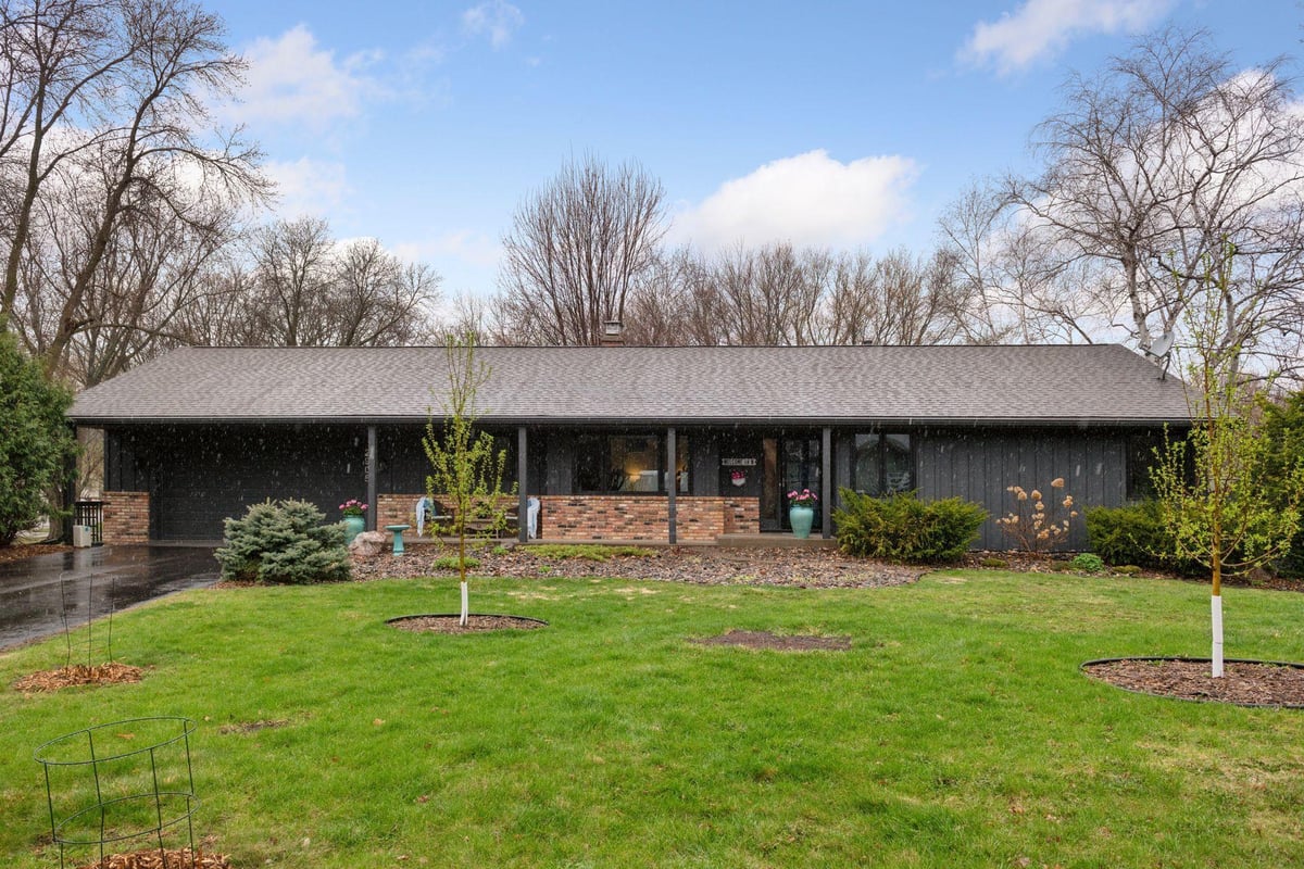 2905 Everest Lane N, Plymouth, MN 55447