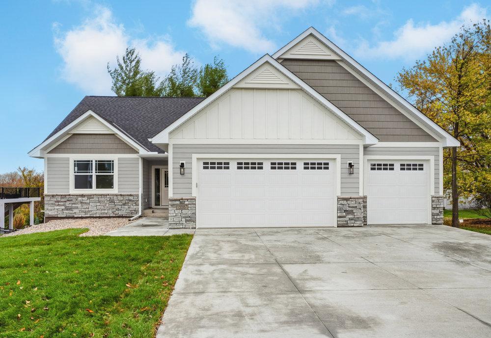 15587 Hampshire Avenue S, Savage, MN 55378