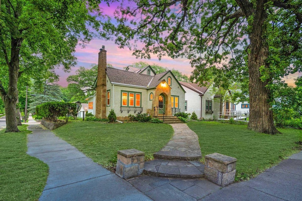 3701 45th Avenue S, Minneapolis, MN 55406