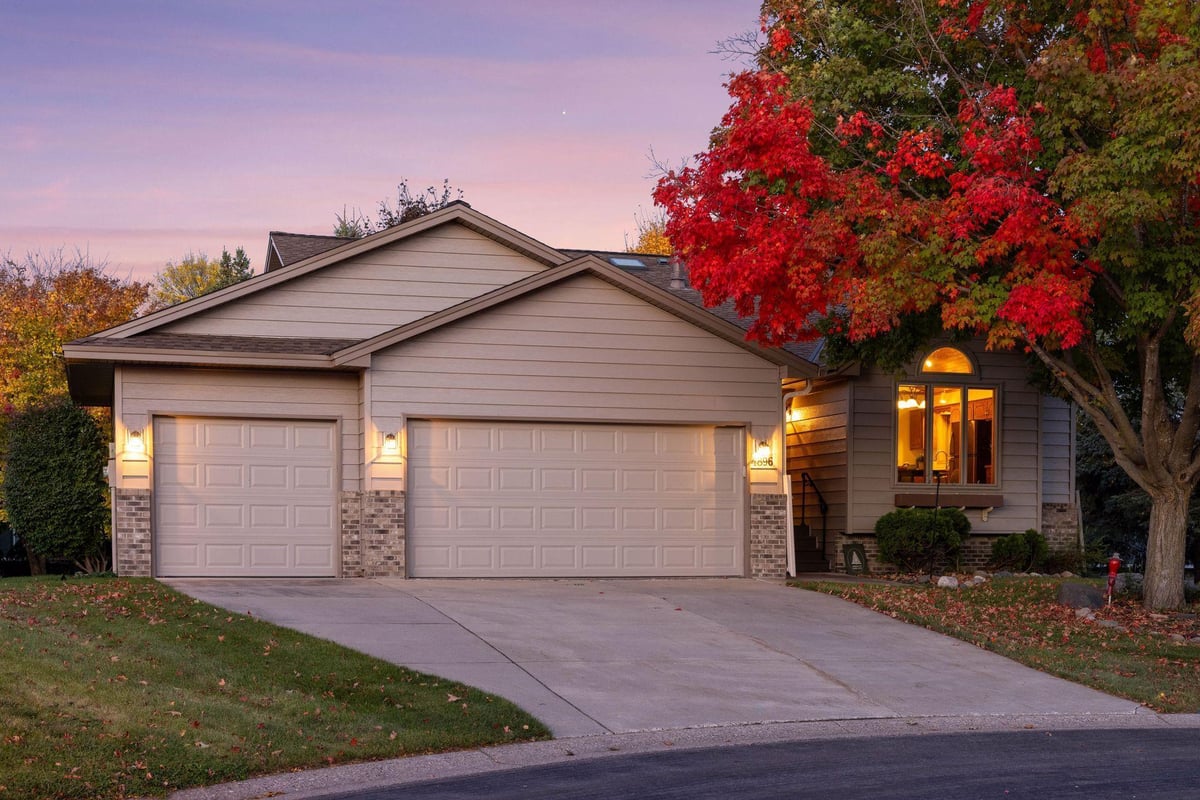 4896 Spruce Lane, Savage, MN 55378