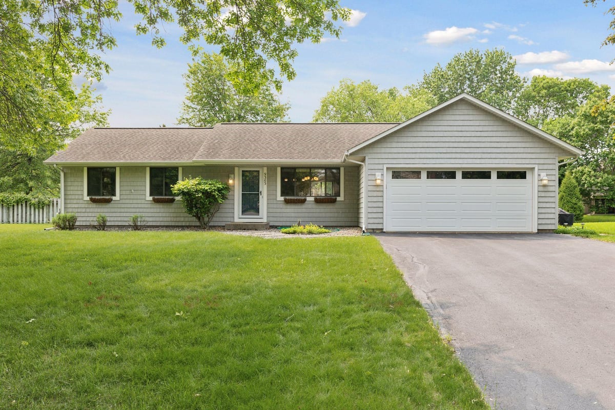 9363 Kingsview Lane N, Maple Grove, MN 55369