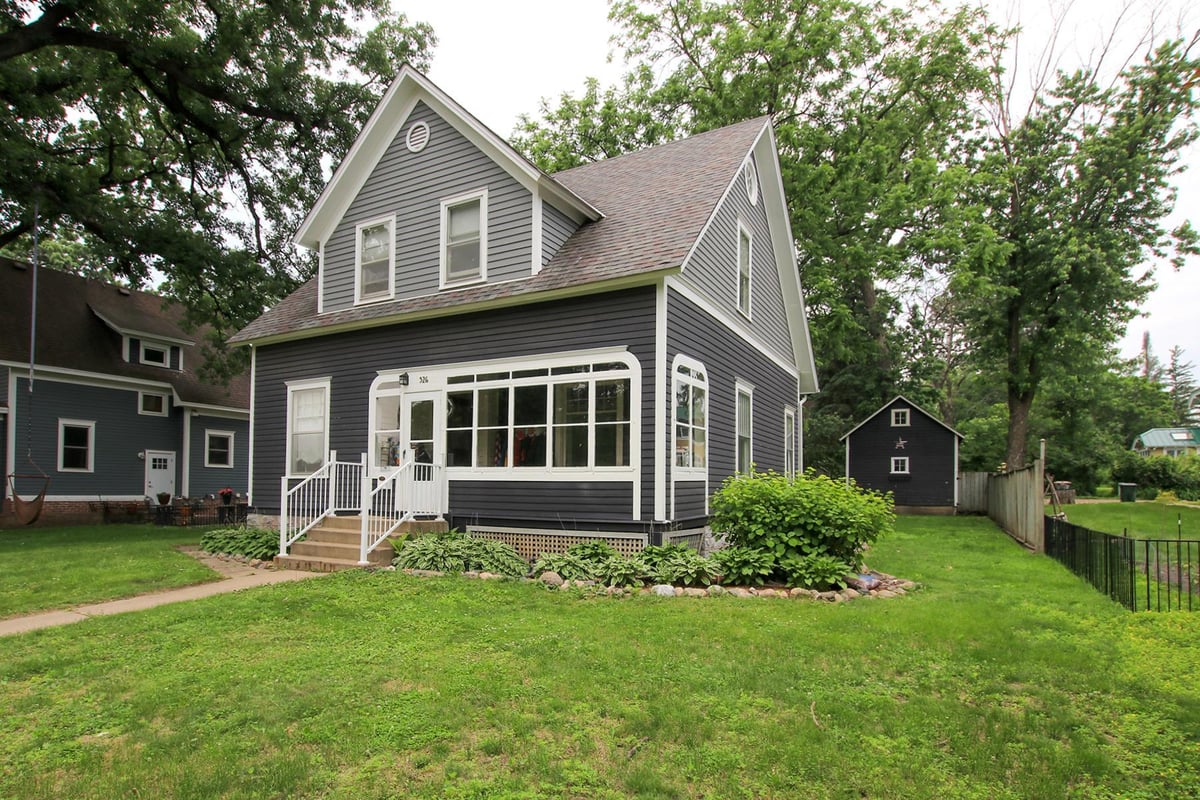 526 Hassan Street SE, Hutchinson, MN 55350