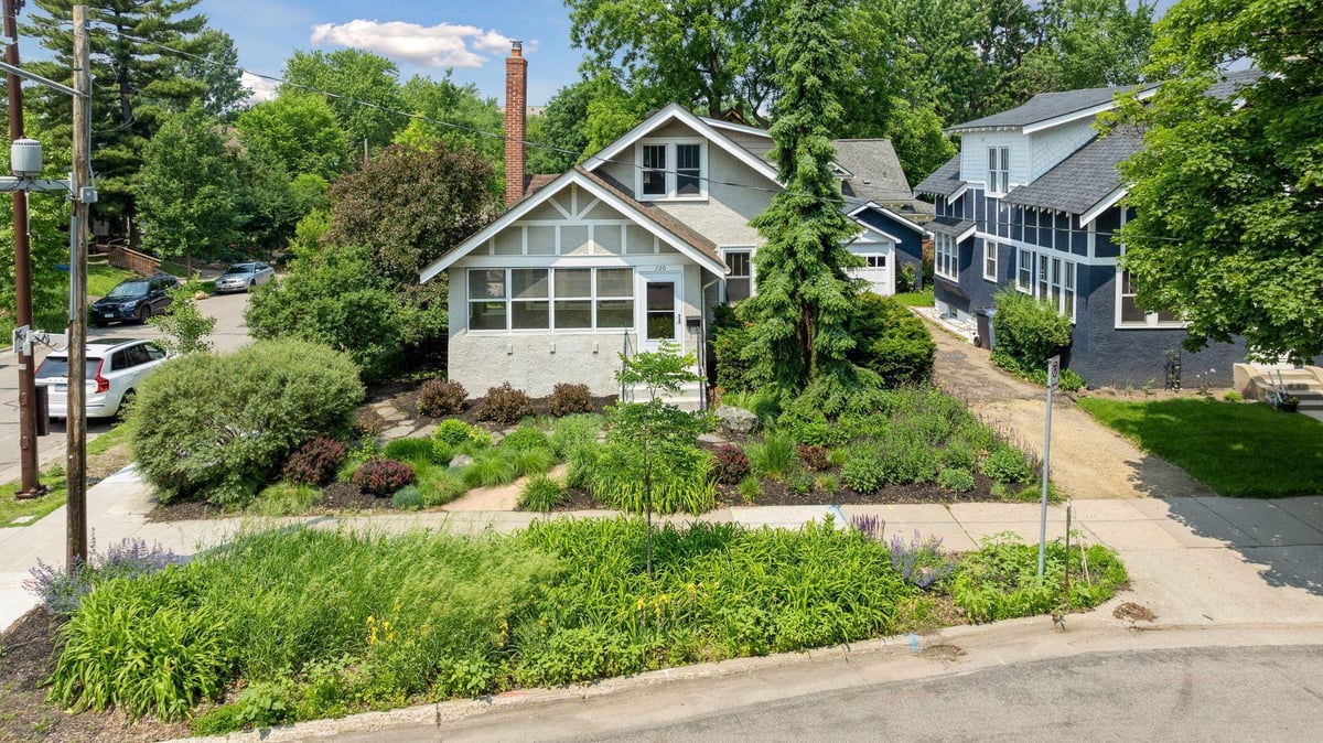 720 W 40th Street, Minneapolis, MN 55409