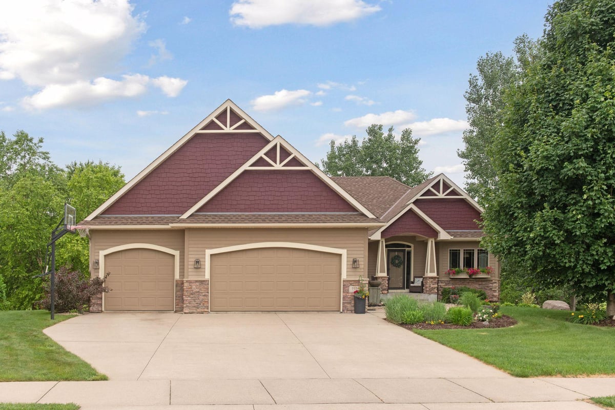 772 Green Ash Court, Jordan, MN 55352