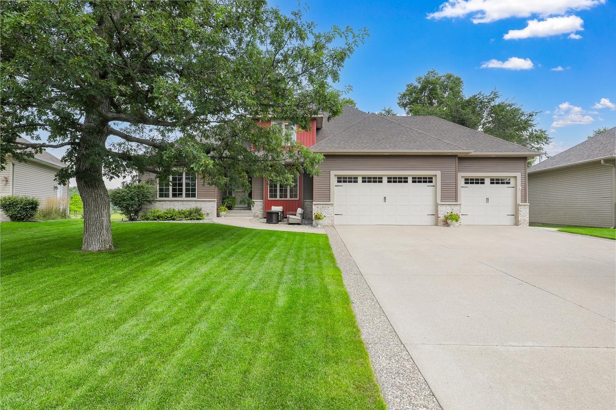2307 132nd Lane NE, Blaine, MN 55449