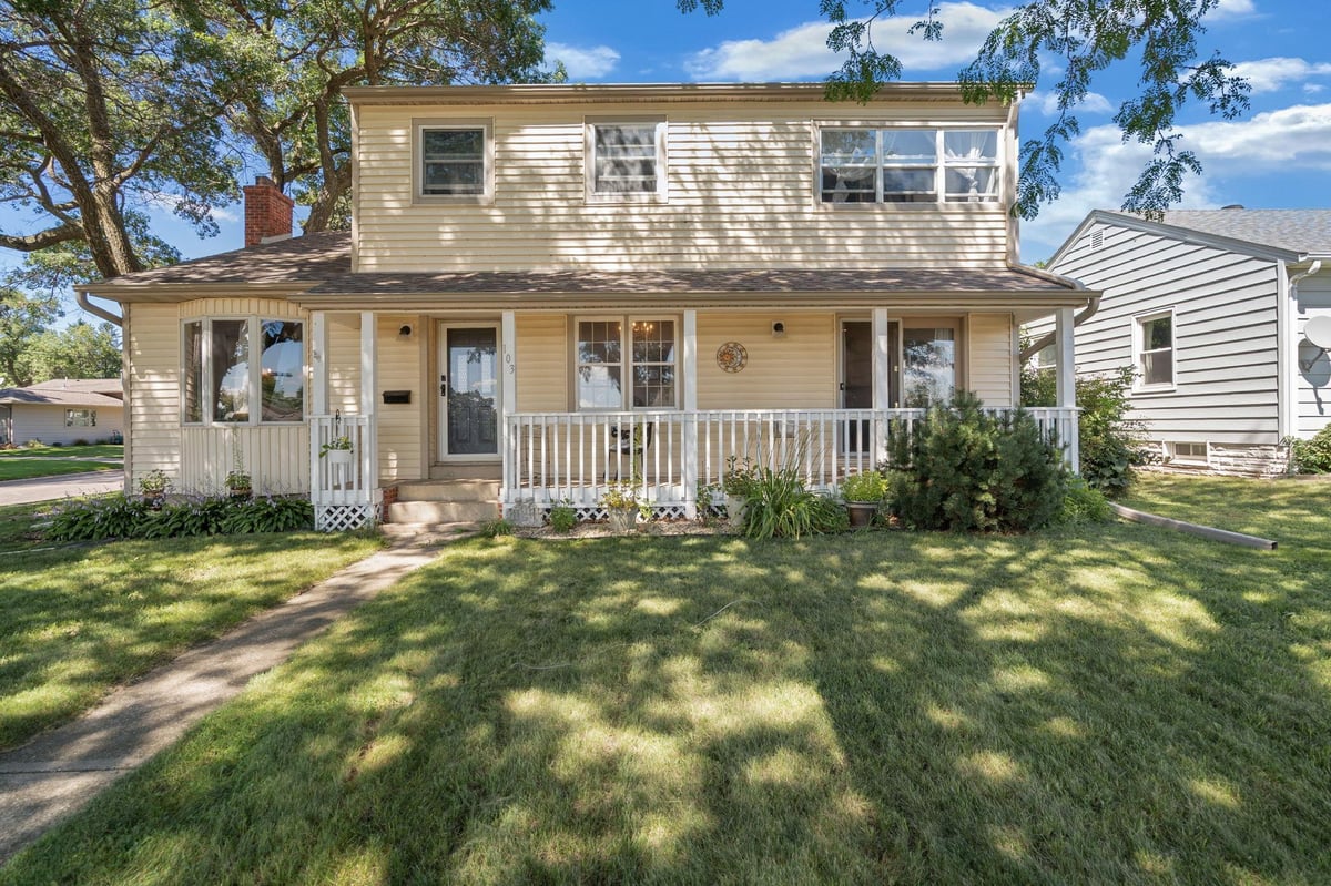 103 Giles Place, Albert Lea, MN 56007