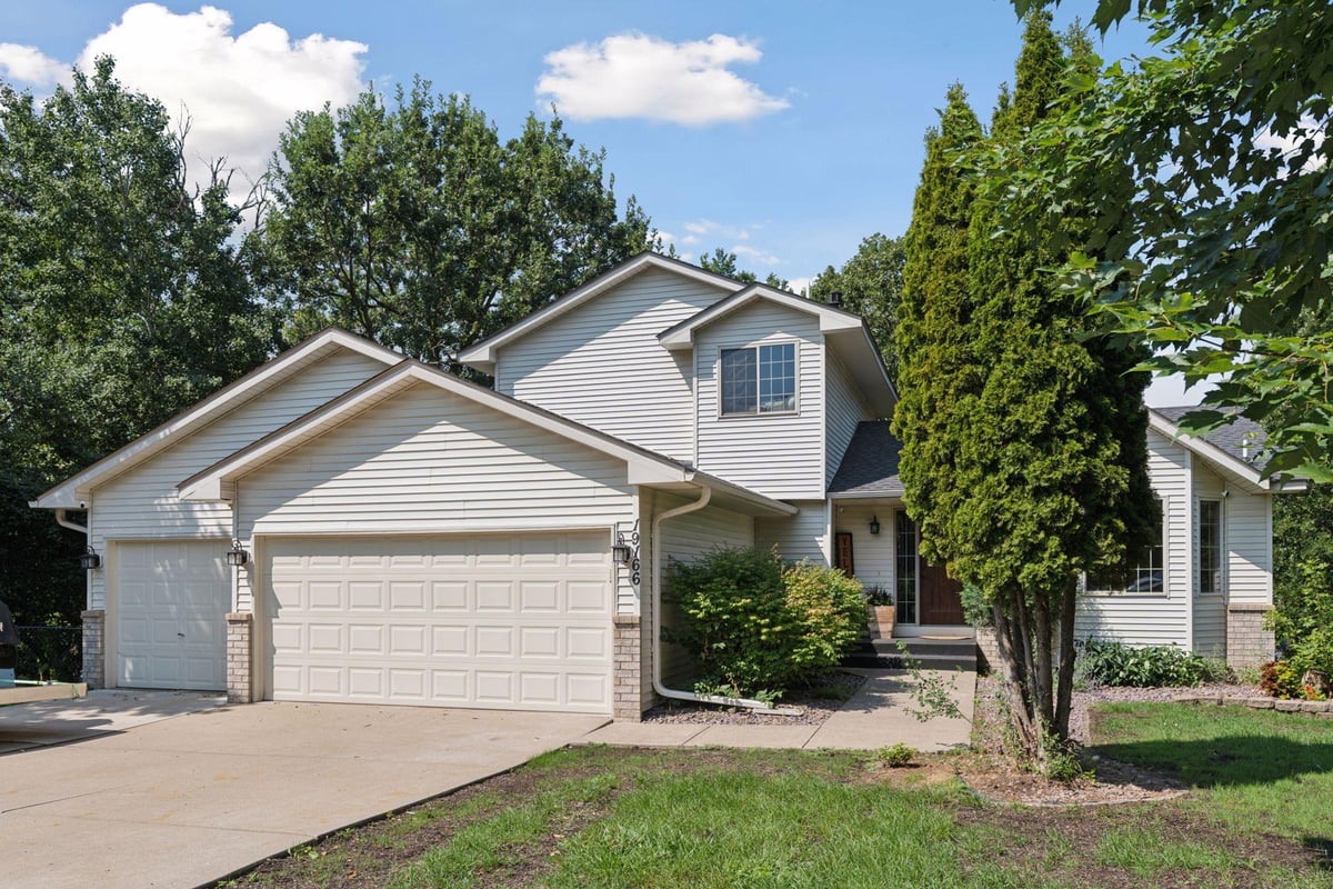 19166 Evans Circle, Elk River, MN 55330