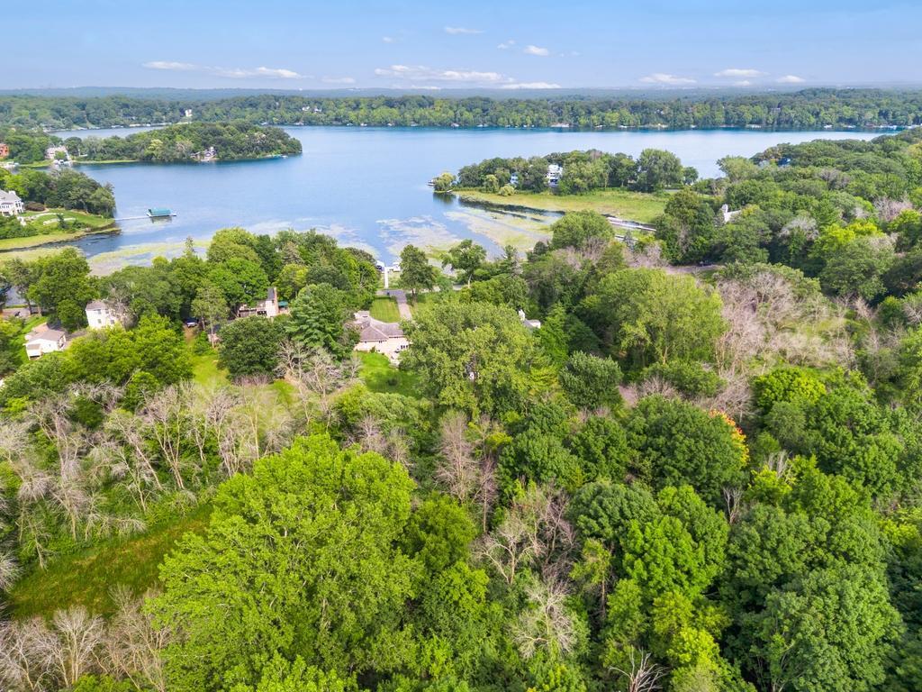 830 3rd Avenue, Shorewood, MN 55331