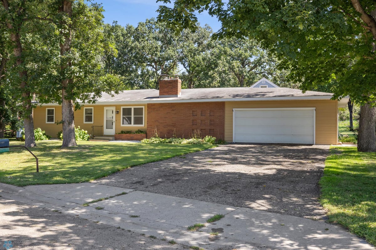 1427 Lori Avenue, Detroit Lakes, MN 56501