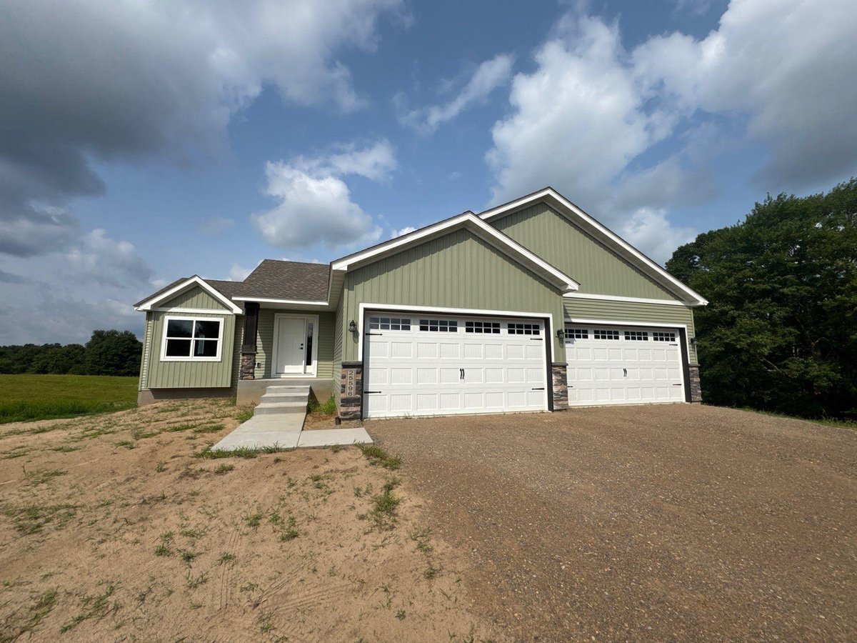 xxxx Virgo Street NE, Isanti, MN 55008