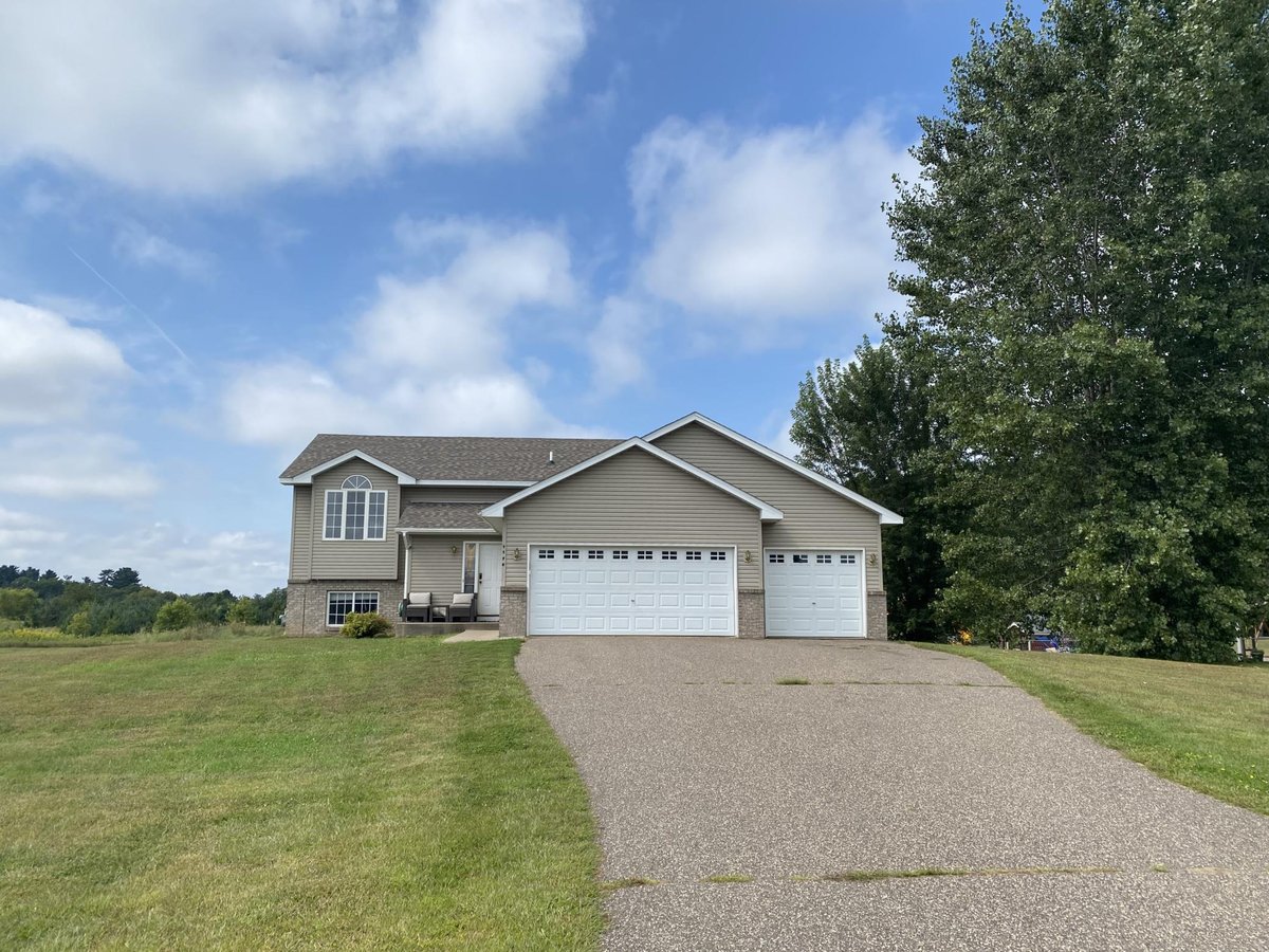 7170 Spruce Drive, Princeton, MN 55371