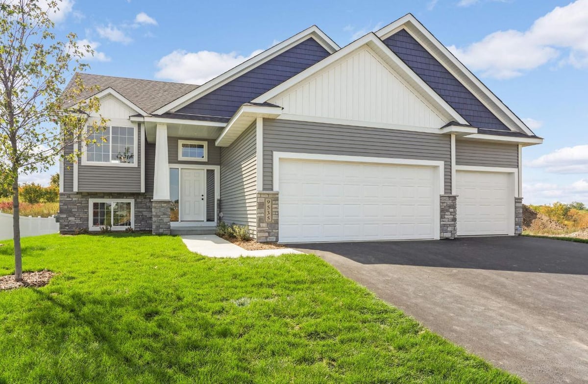 13641 Arrowhead Way, Rosemount, MN 55068