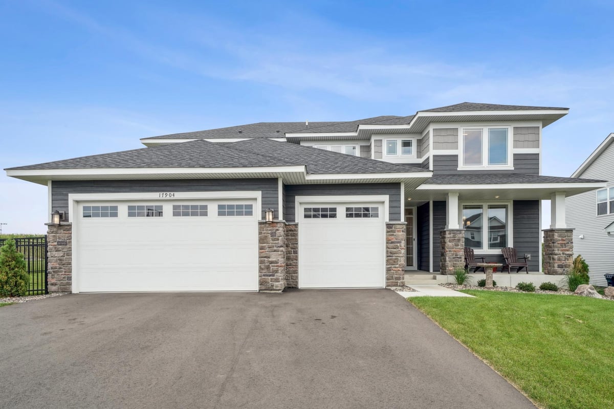 17904 Hinckley Avenue, Lakeville, MN 55044