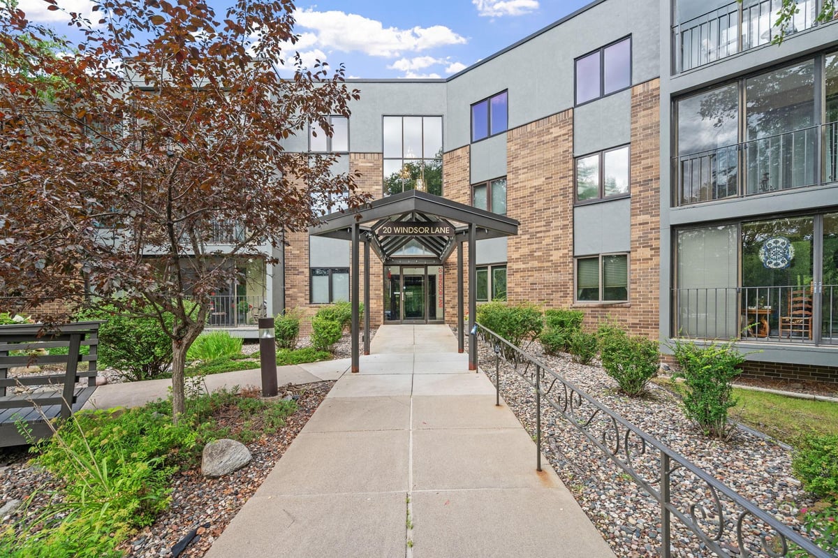 20 Windsor Lane #111A, New Brighton, MN 55112