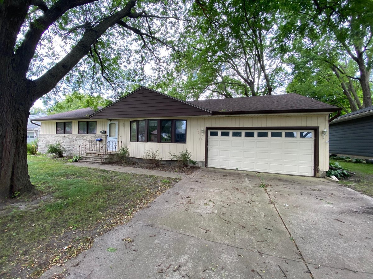 314 Burr Oak Drive, Albert Lea, MN 56007
