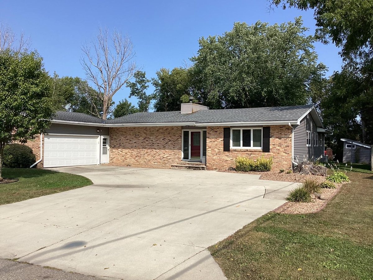 1518 Elm Street, Albert Lea, MN 56007