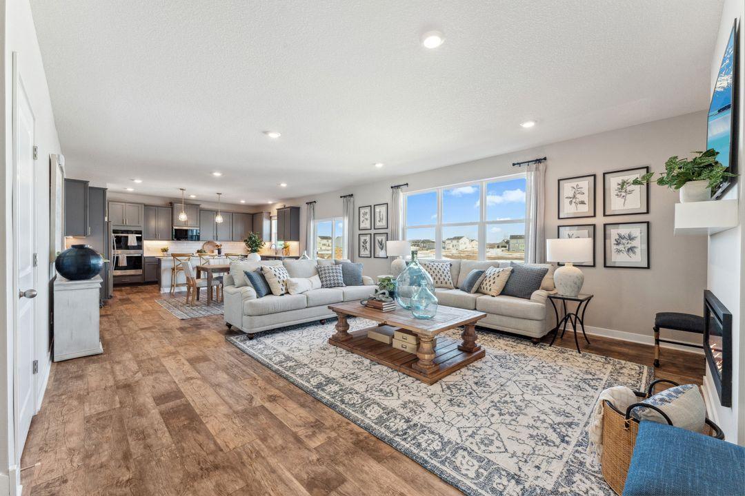 13376 Applewood Trail, Rosemount, MN 55068