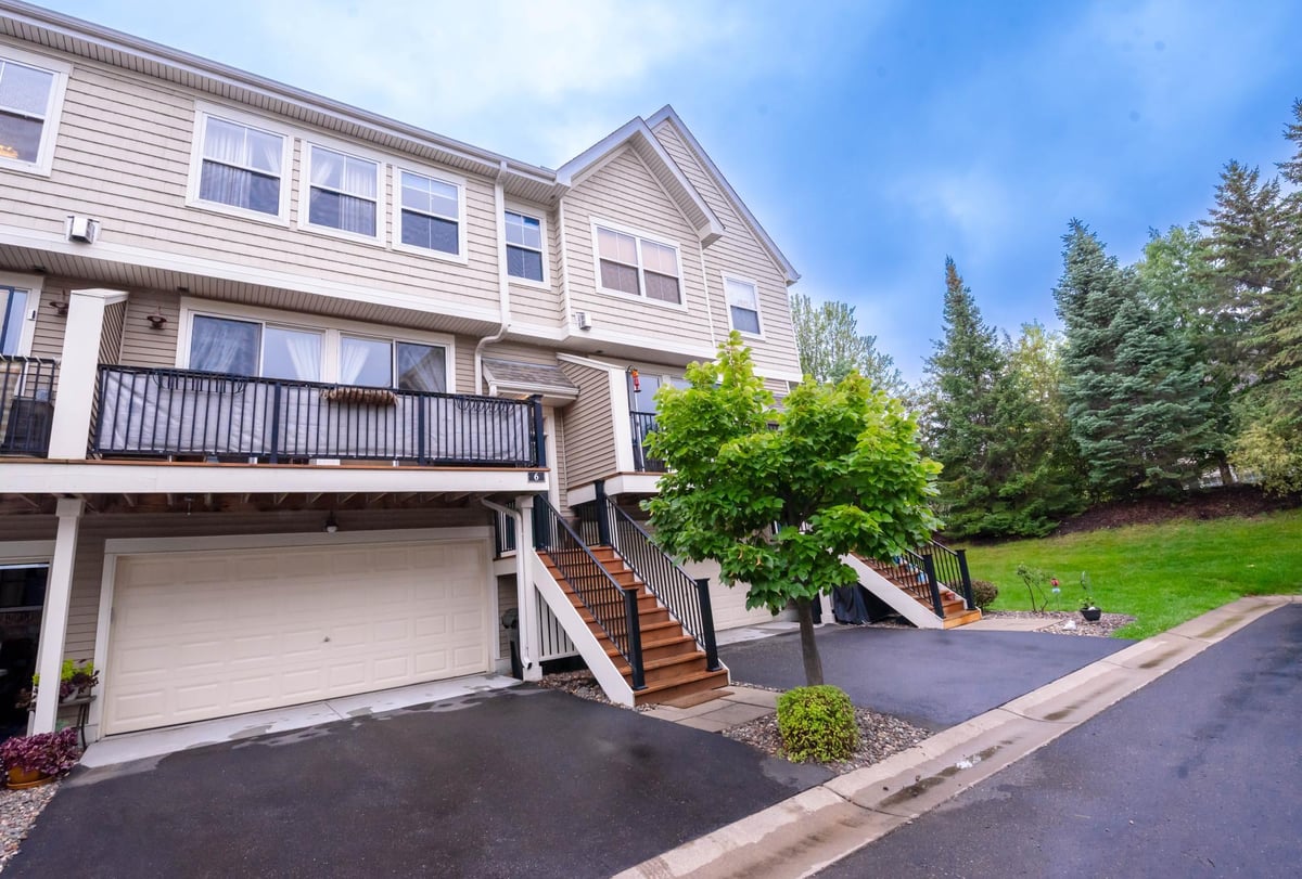 4605 Victor Path #6, Hugo, MN 55038