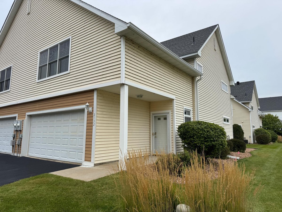 2132 Village Trail, Mound, MN 55364