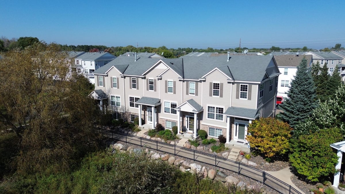 5105 Fairpoint Drive N, Hugo, MN 55038