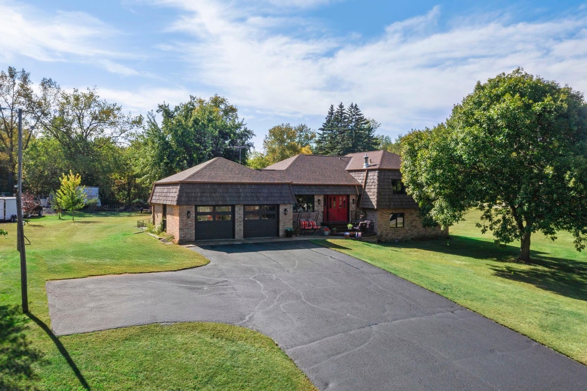 7991 Isaak Avenue NW, Annandale, MN 55302