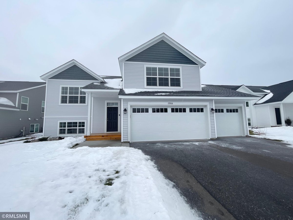 19908 English Lane N, Forest Lake, MN 55025