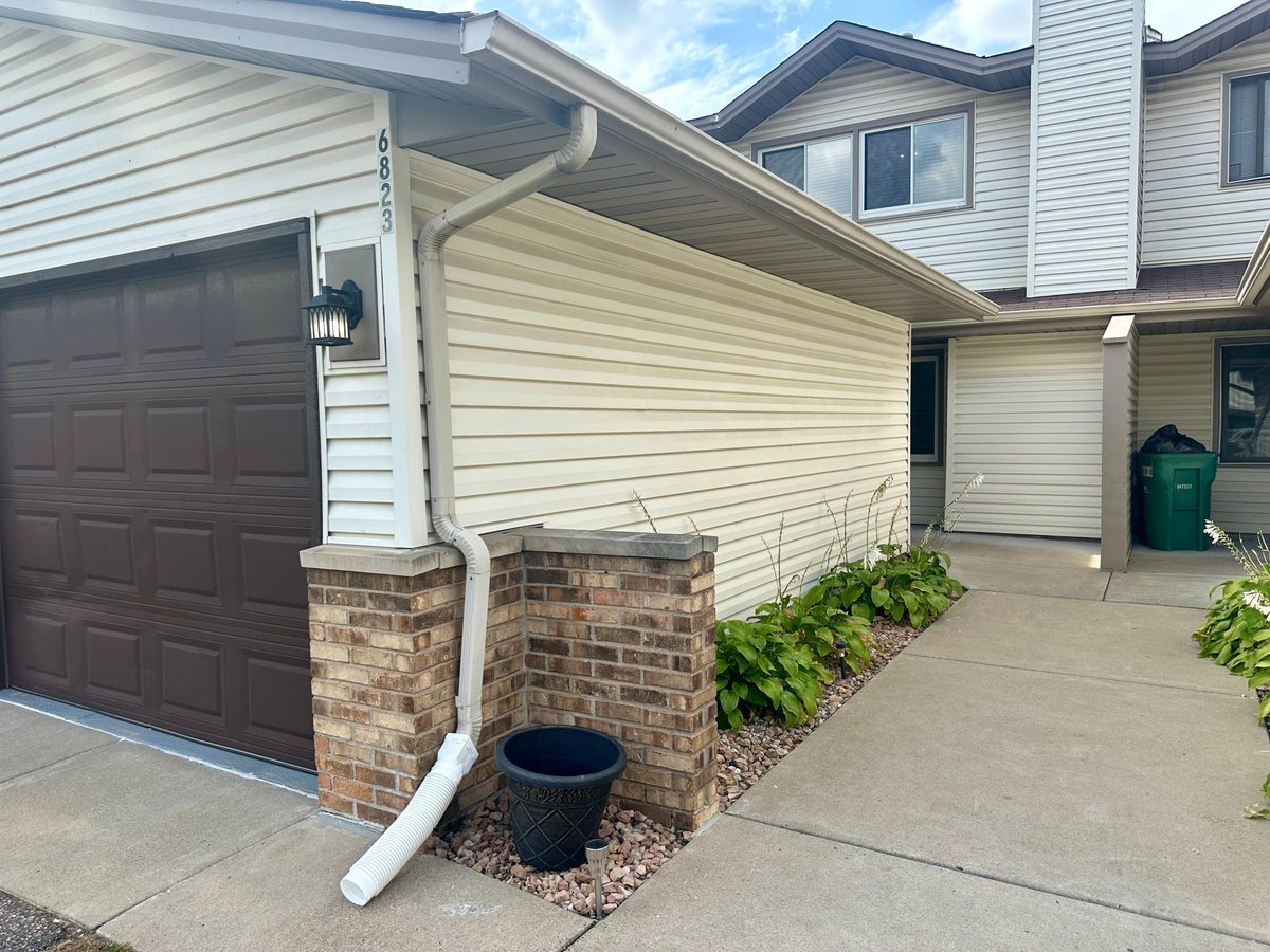 6823 Fremont Place N, Brooklyn Center, MN 55430