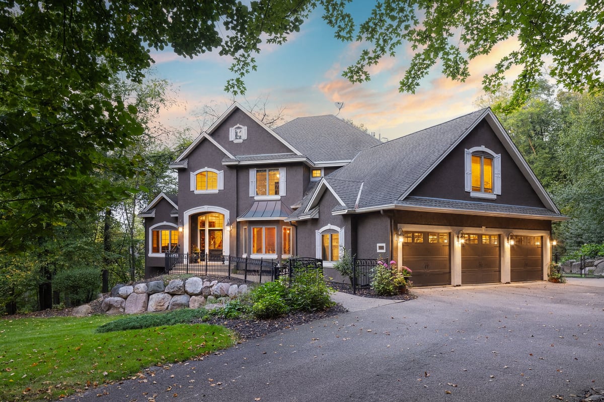 6155 Murray Court, Shorewood, MN 55331