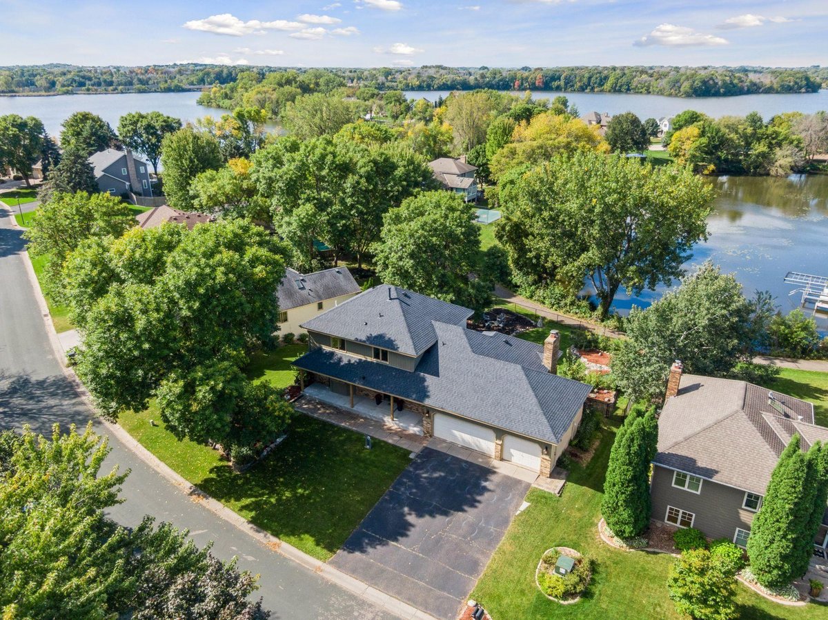 8829 Dallas Lane N, Maple Grove, MN 55369