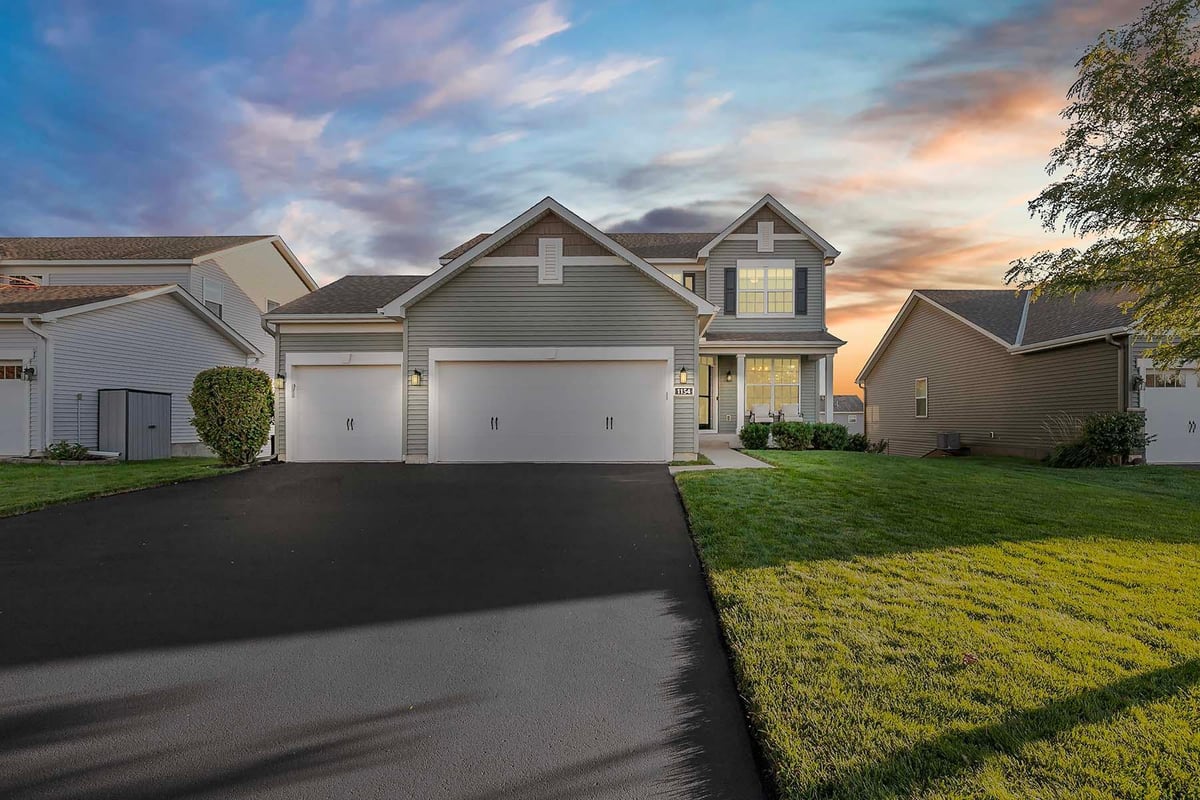 1154 139th Street E, Rosemount, MN 55068