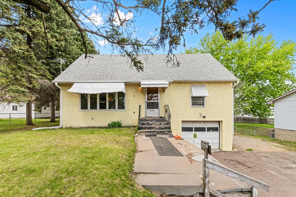6148 Upper 51st Street N, Oakdale, MN 55128