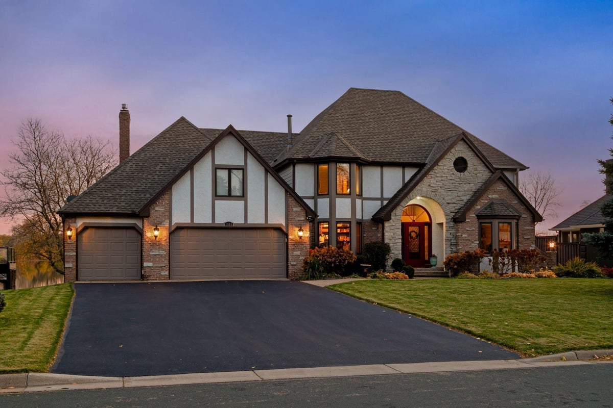 1801 Keller Lake Drive, Burnsville, MN 55306