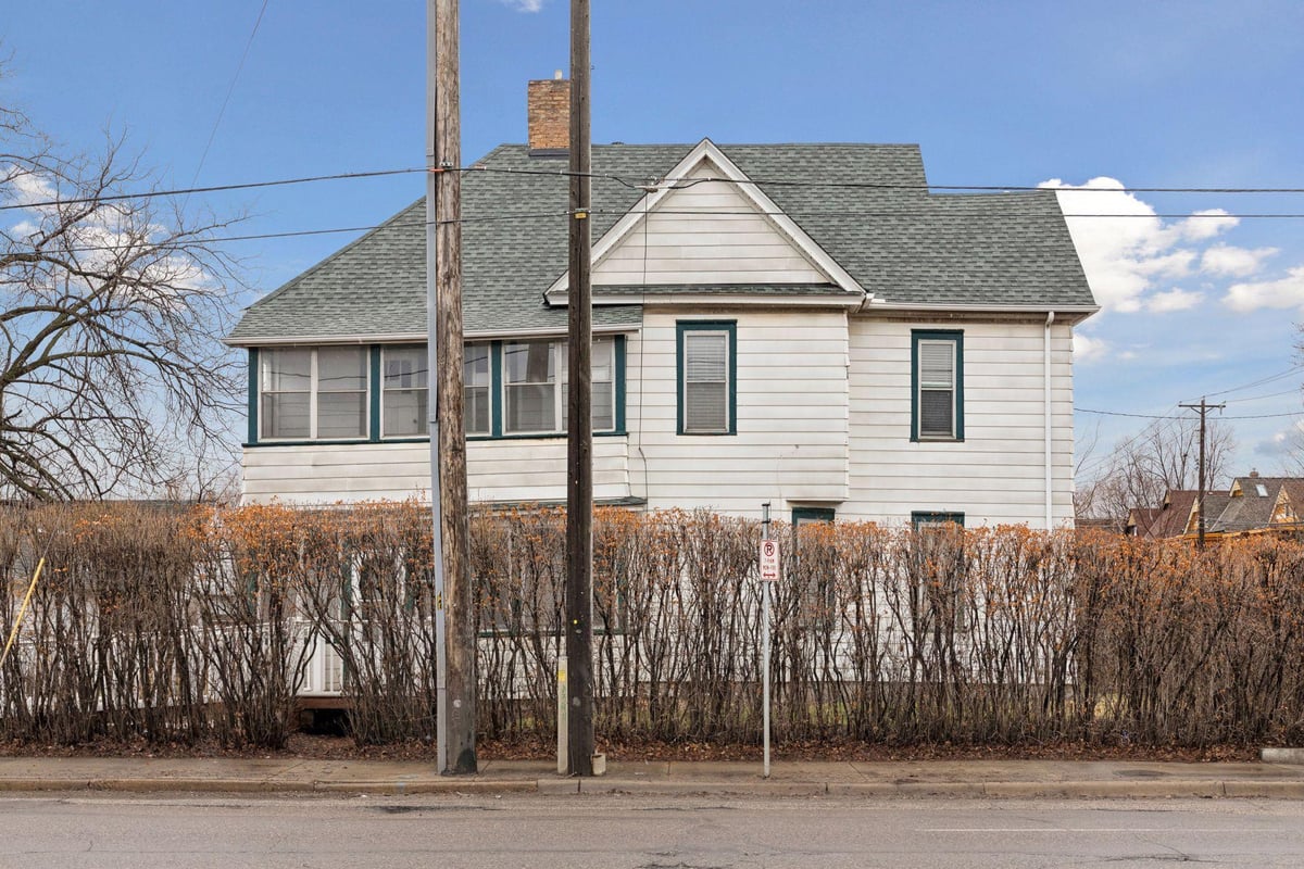 328 13th Ave NE, Minneapolis, MN 55413